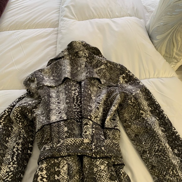 Jacket (Animal Print) - Picture 4 of 8